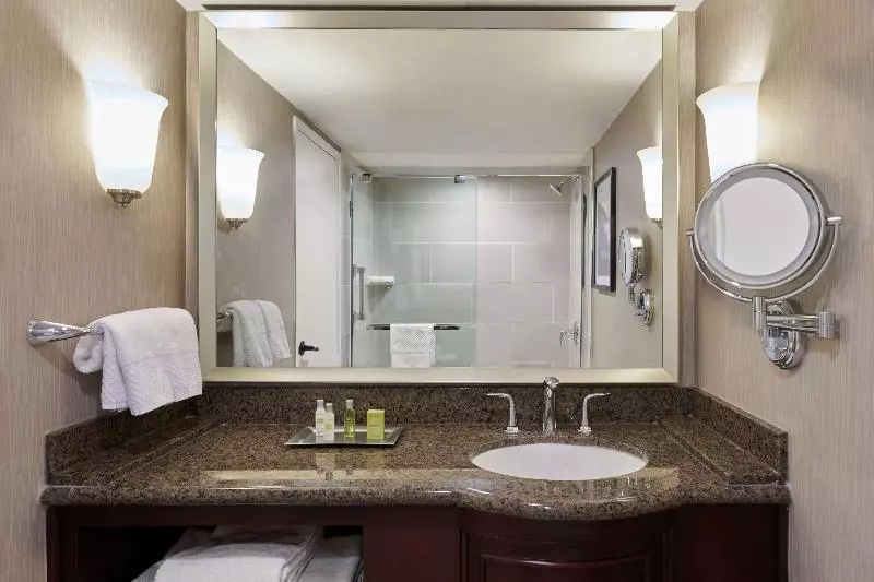 سوئیت با تخت بزرگ, Doubletree By Hilton Hotel Salt Lake City Airport
