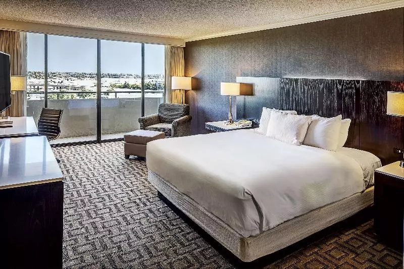 اتاق اجرایی, Hilton Sacramento Arden West