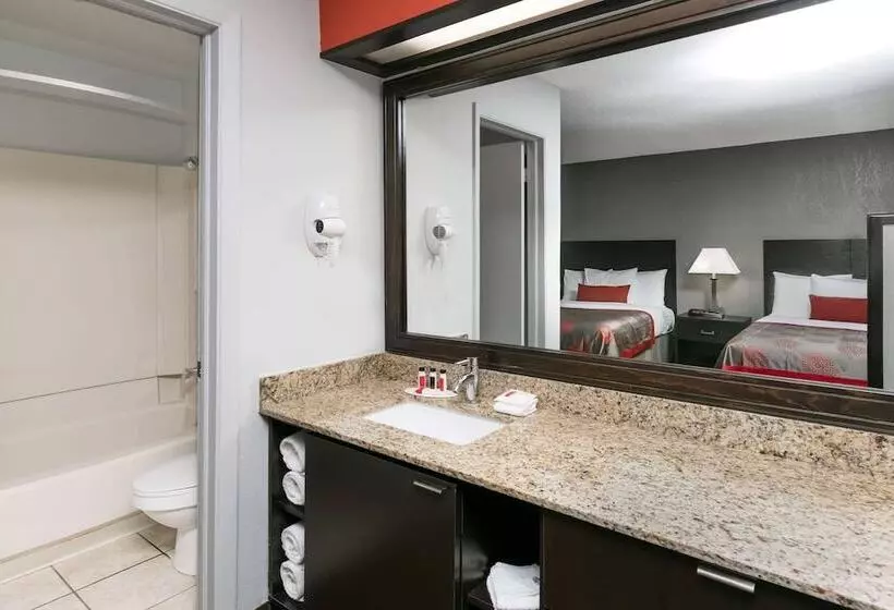 スイート, Ramada By Wyndham El Paso