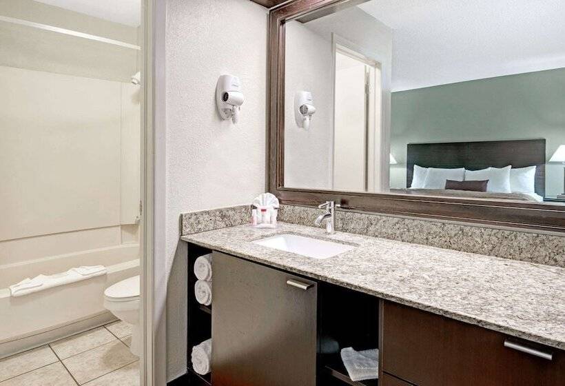 Люкс, Ramada By Wyndham El Paso