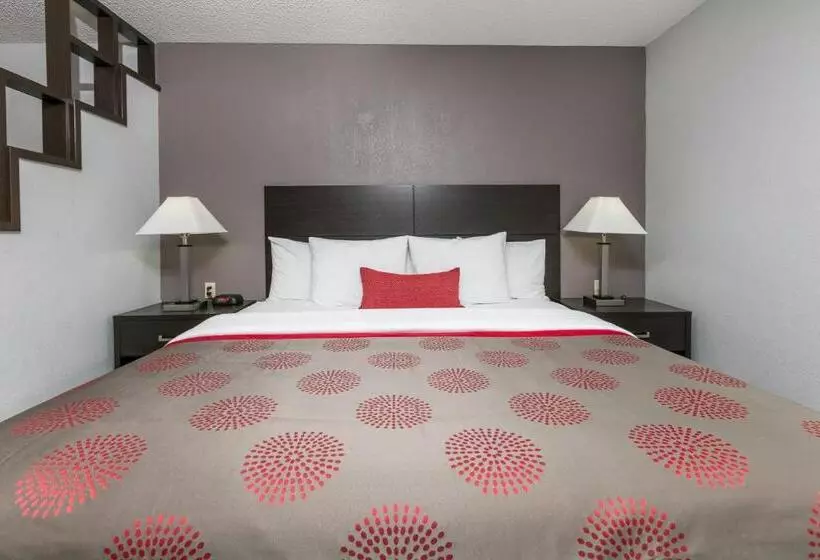 キングサイズベッドのスイートルーム, Ramada By Wyndham El Paso