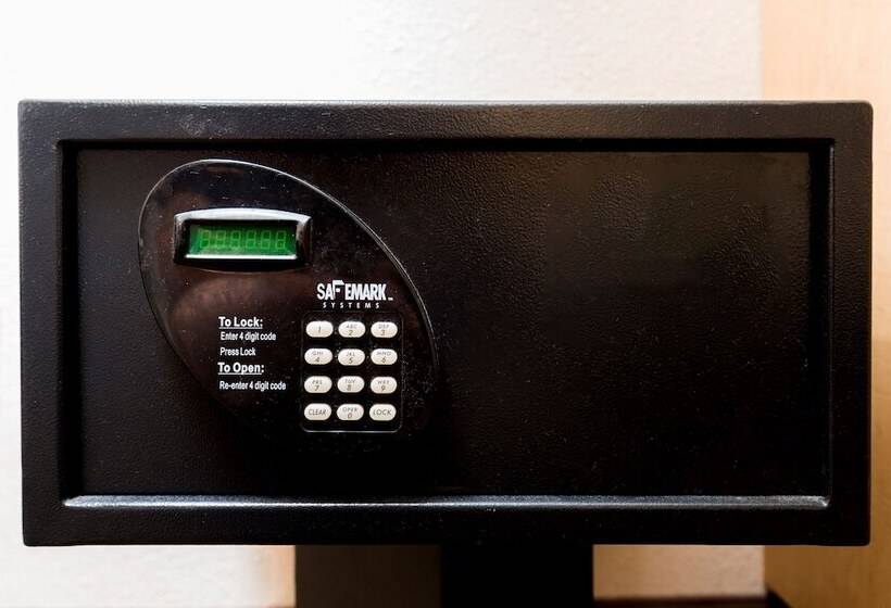 غرفة ديلوكس, Red Roof Inn Utica