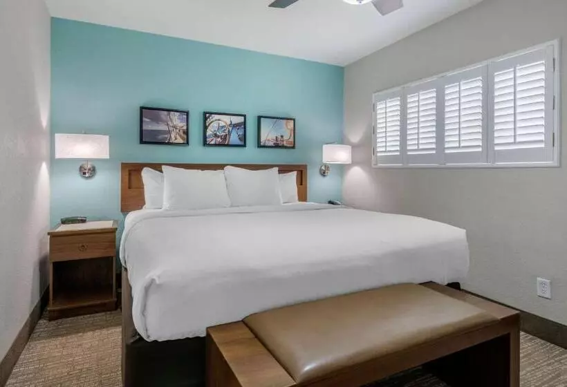 キングサイズベッドのスイートルーム, Seafarer Inn & Suites, Ascend Hotel Collection