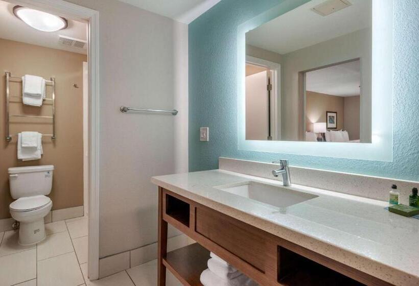 Люкс 2 Спальни, Seafarer Inn & Suites, Ascend Hotel Collection