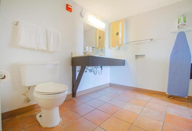 Стандартный Номер Кровать Кинг, Studio 6 Oklahoma City, Ok  Airport