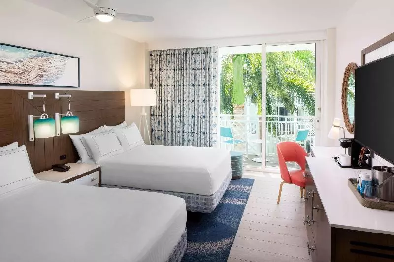 シングルデラックスルーム, The Reach Key West, Curio Collection By Hilton