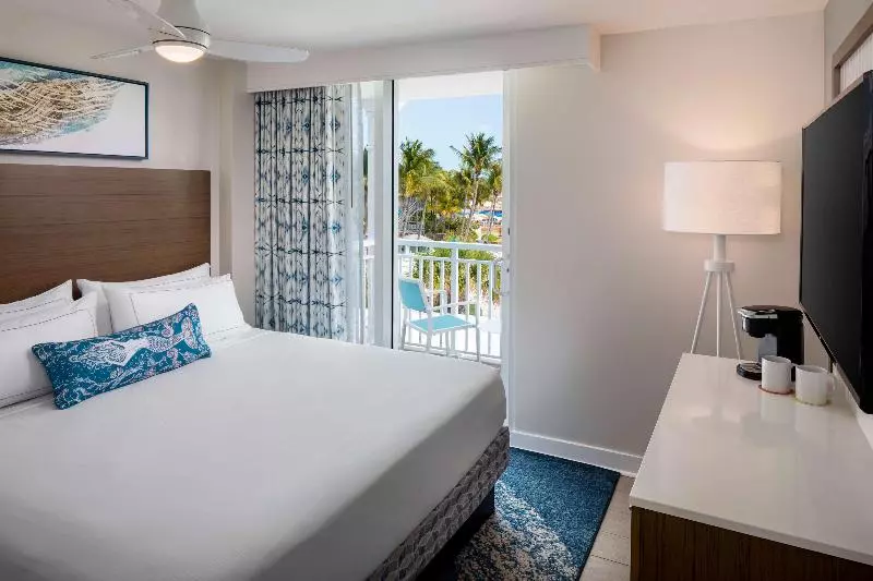 シングルデラックスルーム, The Reach Key West, Curio Collection By Hilton