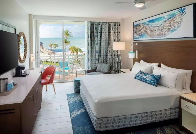 ダブルベッドのスタンダードスタジオ, The Reach Key West, Curio Collection By Hilton