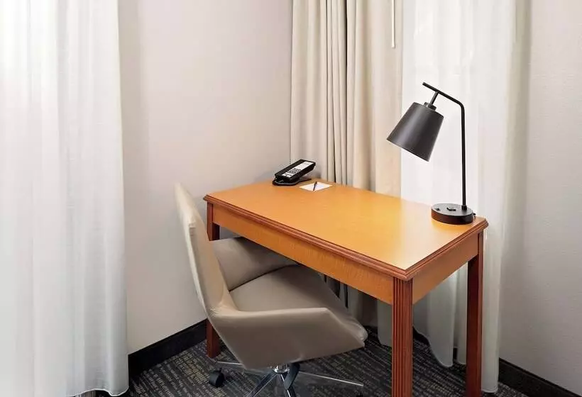 スタンダードスタジオ, Residence Inn Lexington North