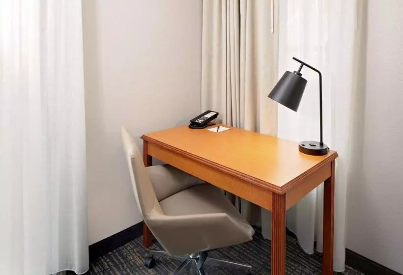 スタンダードスタジオ, Residence Inn Lexington North