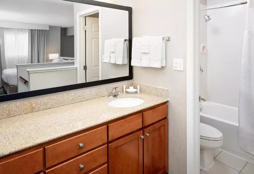 キングサイドベッドのスタンダードワンルーム, Residence Inn Lexington North