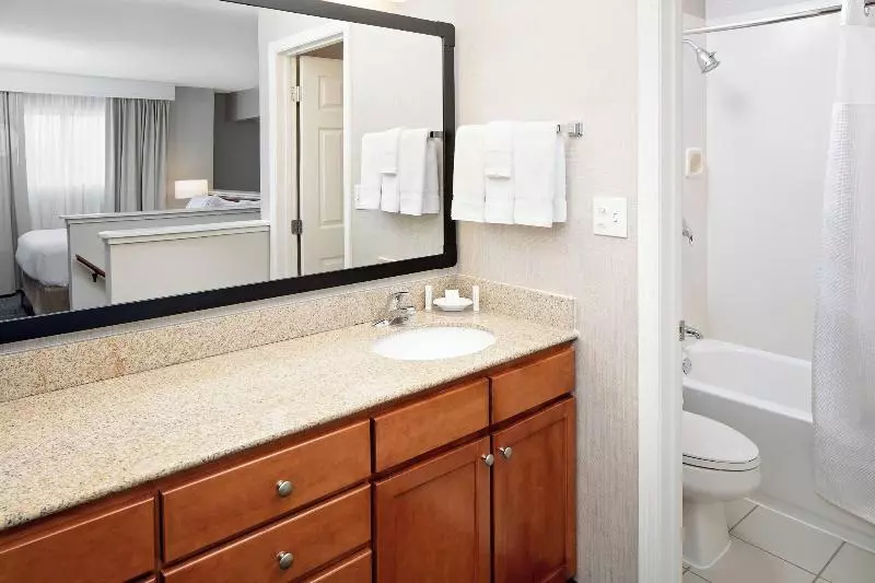キングサイドベッドのスタンダードワンルーム, Residence Inn Lexington North
