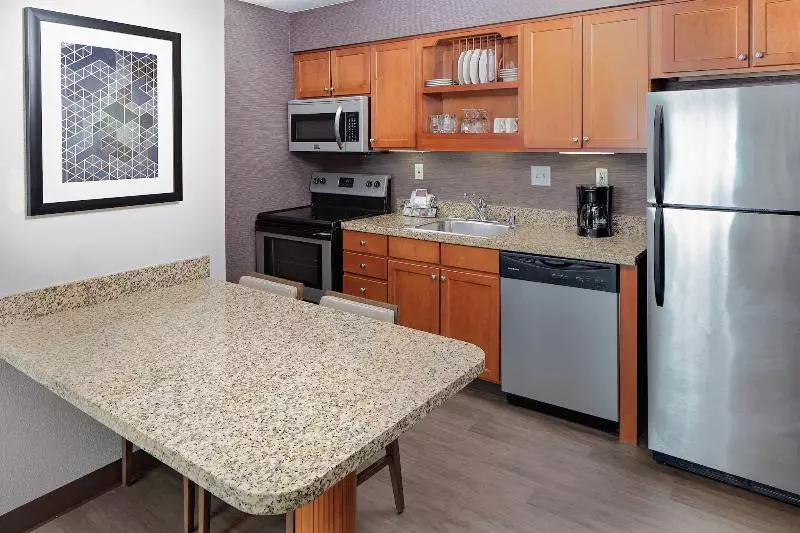 キングサイドベッドのスタンダードワンルーム, Residence Inn Lexington North