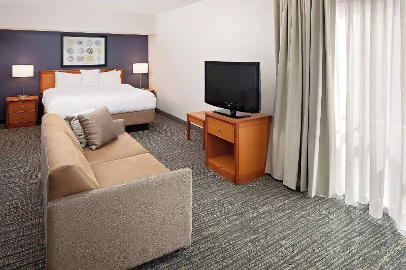 キングサイドベッドのスタンダードワンルーム, Residence Inn Lexington North