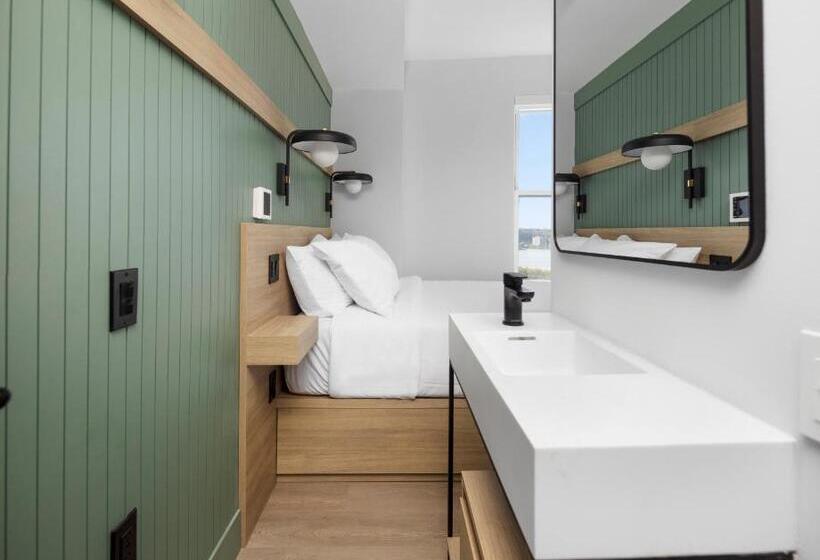 스탠다드 싱글 룸 강 전망, Riverside Tower Hotel