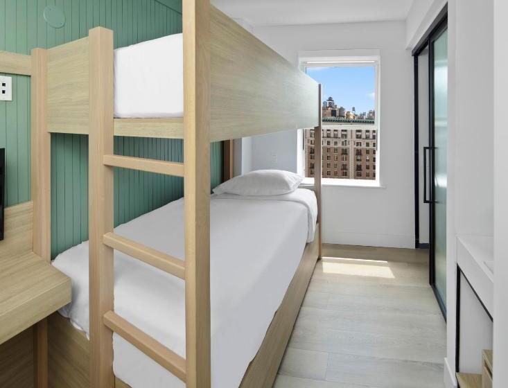 اتاق استاندارد با چشمانداز رودخانه, Riverside Tower Hotel