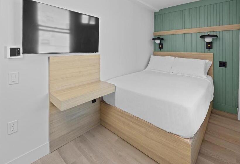 اتاق استاندارد, Riverside Tower Hotel