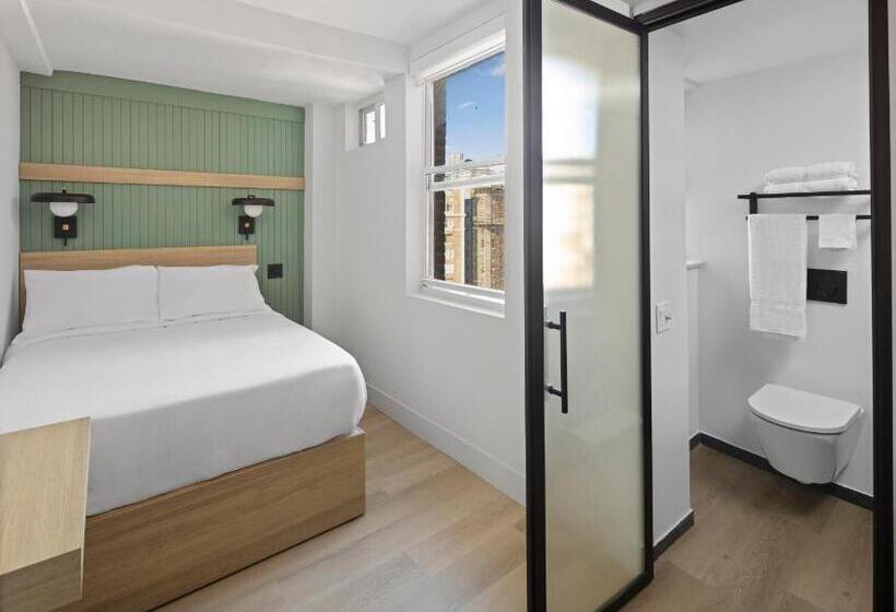 اتاق استاندارد, Riverside Tower Hotel