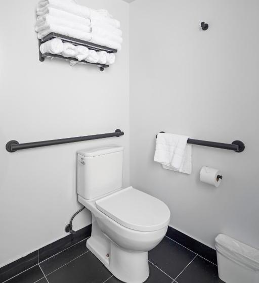 اتاق استاندارد برای معلولان, Riverside Tower Hotel