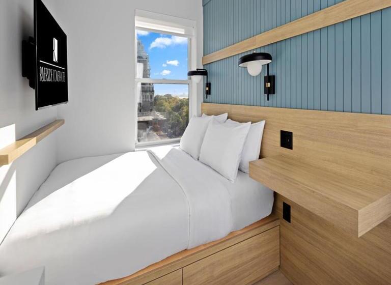 اتاق استاندارد با چشمانداز رودخانه, Riverside Tower Hotel