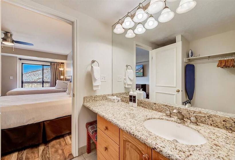 标准间, Shadow Ridge By All Seasons Resort Lodging