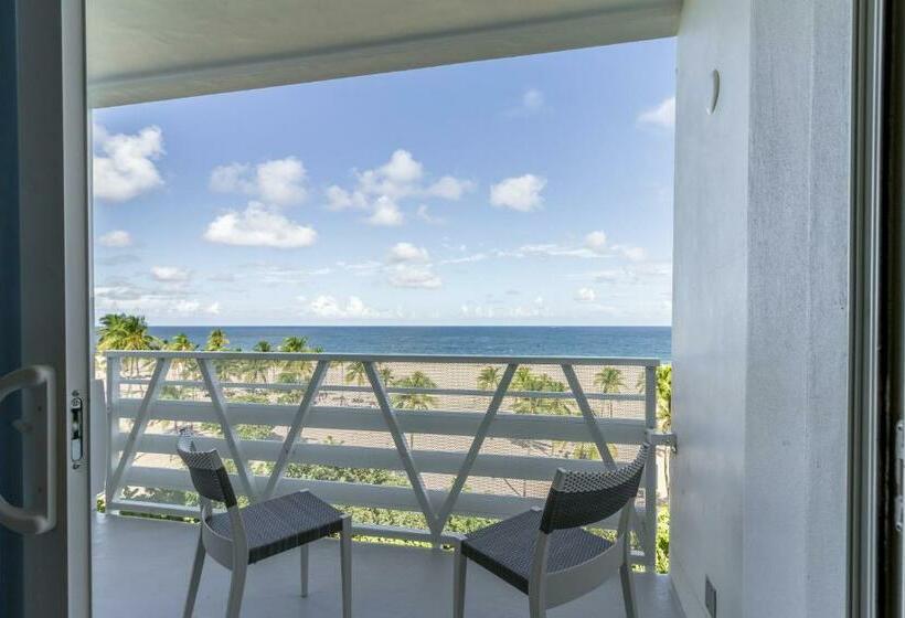 带2个双人床的标准工作室, B Ocean Resort Fort Lauderdale Beach