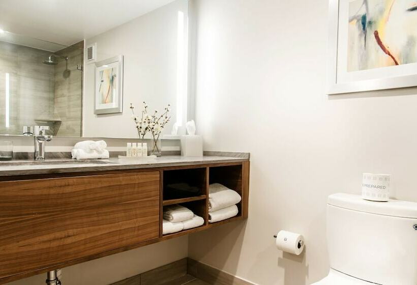 带2个双人床的标准工作室, B Ocean Resort Fort Lauderdale Beach