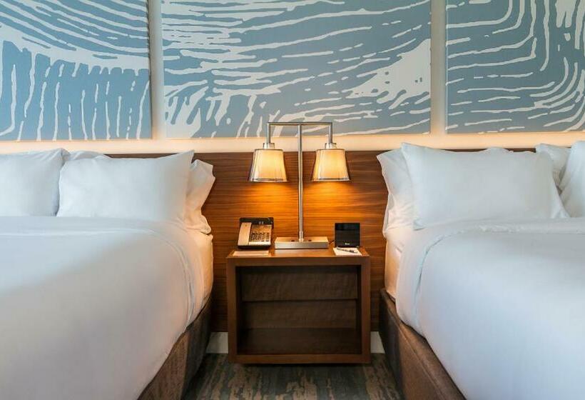 适合残疾人使用的标准间, B Ocean Resort Fort Lauderdale Beach