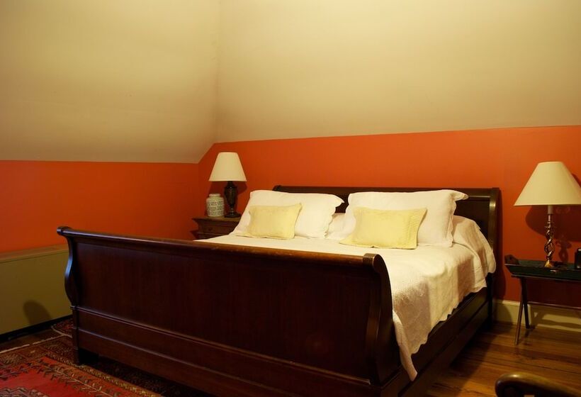 标准间, 200 South Street Inn