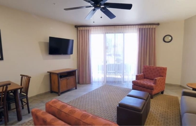 سوییت, Bell Rock Inn