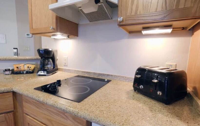 سوییت, Bell Rock Inn