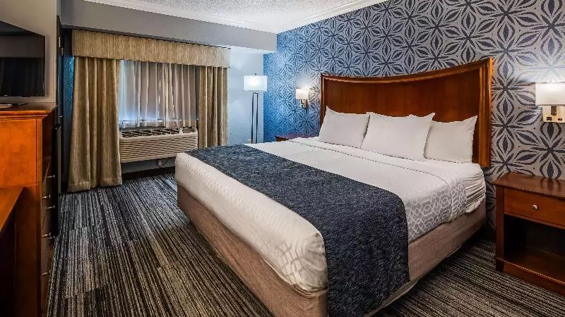 キングサイズベッドのスイートルーム, Best Western Plus Franklin Square Inn