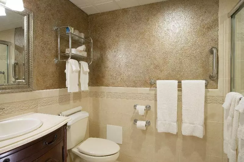 キングサイズベッドのスイートルーム, Best Western Plus Franklin Square Inn