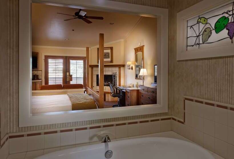 Люкс Адаптированный для Инвалидов, Sonoma Valley Inn, Tapestry Collection By Hilton