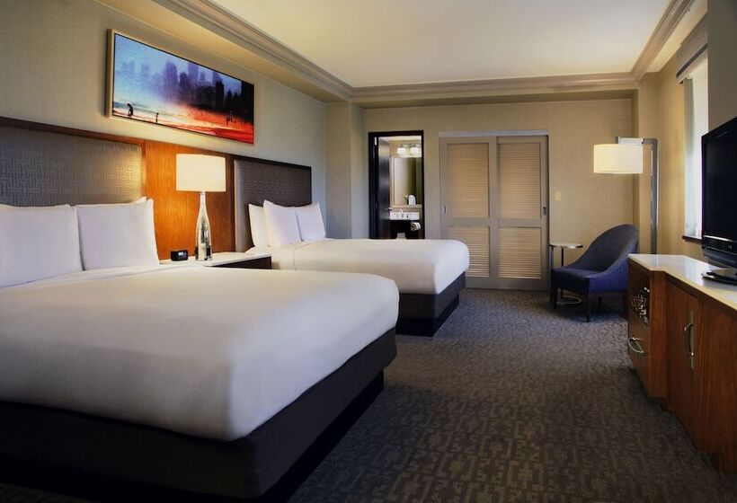 Standaardkamer met 2 Tweepersoonsbedden, Hilton Chicago
