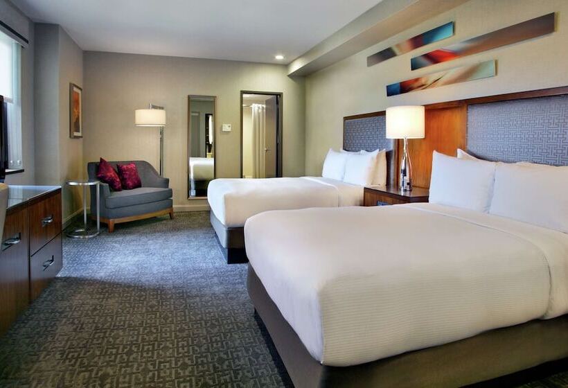 חדר סטנדרט שתי מיטות זוגיות, Hilton Chicago
