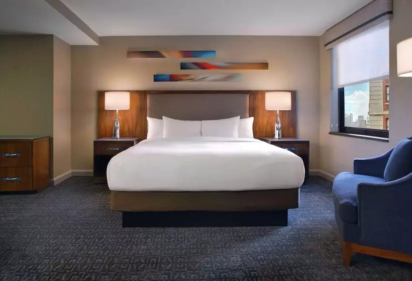سوییت جونیور, Hilton Chicago