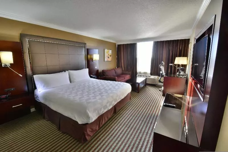 اتاق استاندارد با تخت بزرگ, Holiday Inn Orlando East Ucf Area, An Ihg