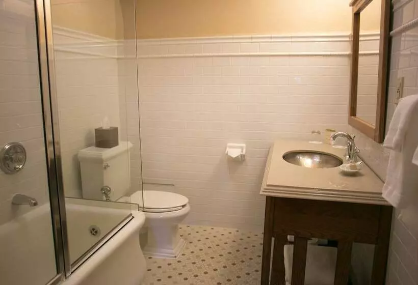 اتاق استاندارد با تخت دوبل, The Omni Grove Park Inn & Spa Asheville