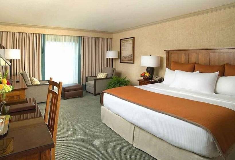 غرفة بريميوم, The Omni Grove Park Inn & Spa Asheville