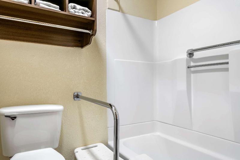 غرفة قياسية سرير كينج, Quality Inn San Angelo