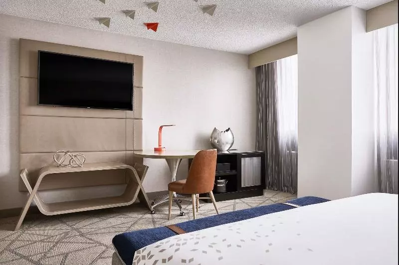 キングサイズベッドのスタンダードルーム, Renaissance Denver Hotel & Conference Center