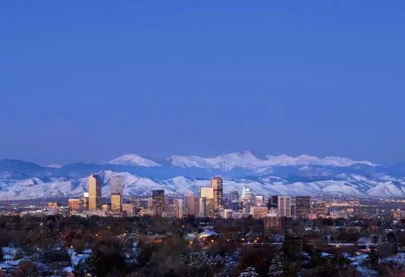 キングサイズベッドのスタンダードルーム, Renaissance Denver Hotel & Conference Center