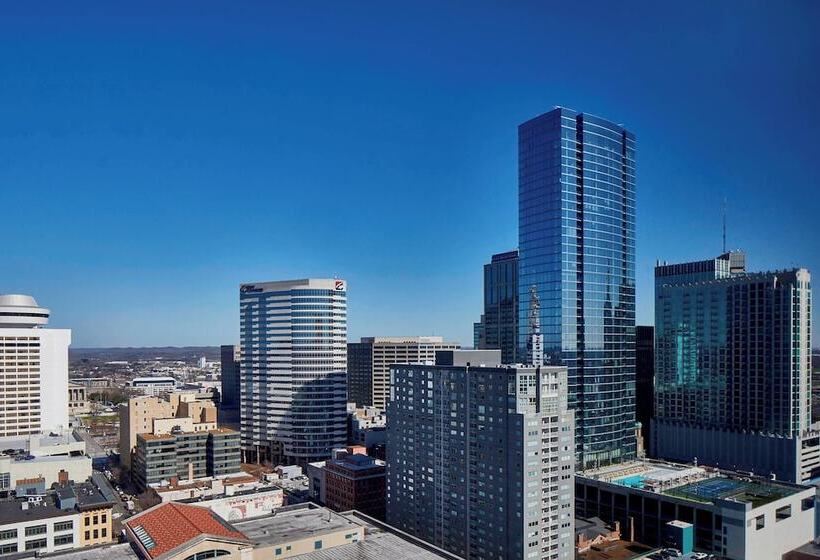 俱乐部房间, Renaissance Nashville