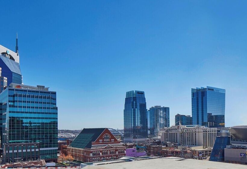 带2个双人床的标准工作室, Renaissance Nashville