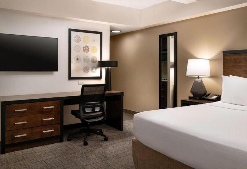带大床的标准工作室, Residence Inn By Marriott New York Manhattan/ Midtown Eastside