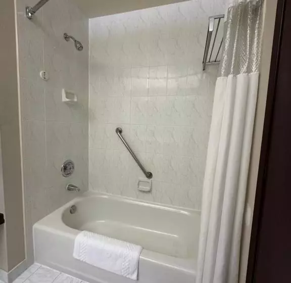 キングサイズベッドのスタンダードルーム, Sojourn Suites Portland Airport