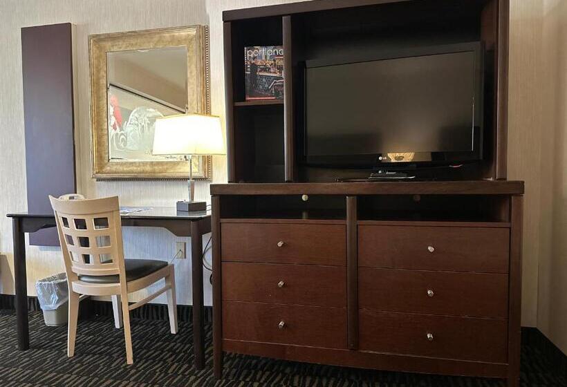 חדר סטנדרט עם מיטת קינג, Sojourn Suites Portland Airport