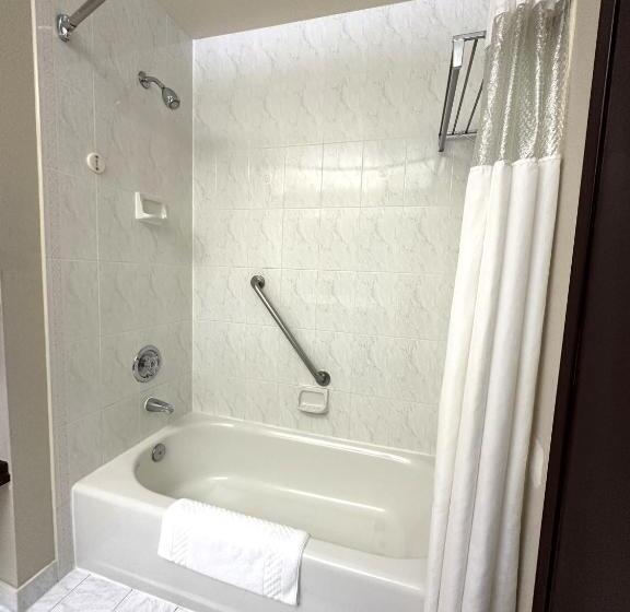 חדר סטנדרט עם מיטת קינג, Sojourn Suites Portland Airport