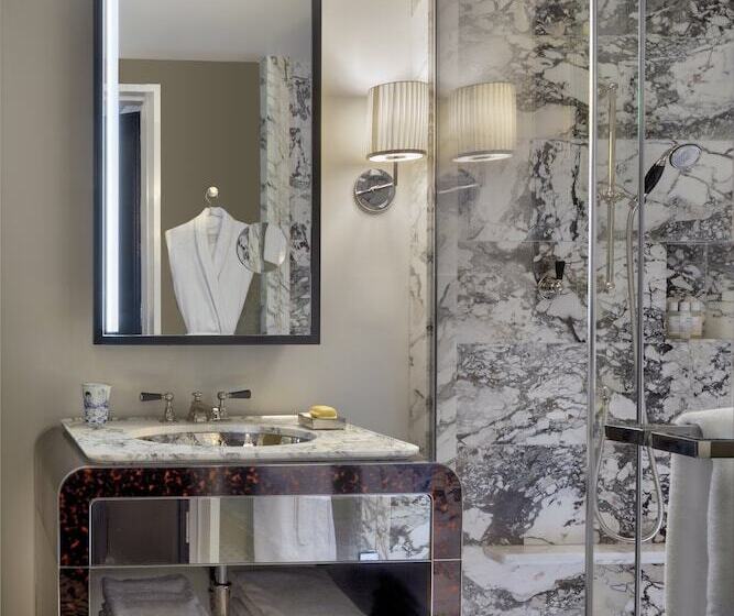 غرفة ديلوكس, The Carlyle, A Rosewood